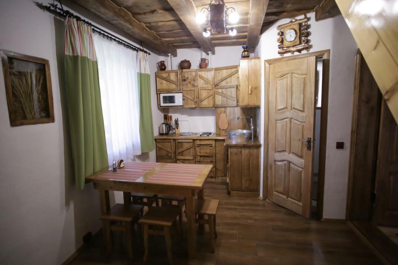 Еко Дім З Соломи Villa Solochin Exterior photo